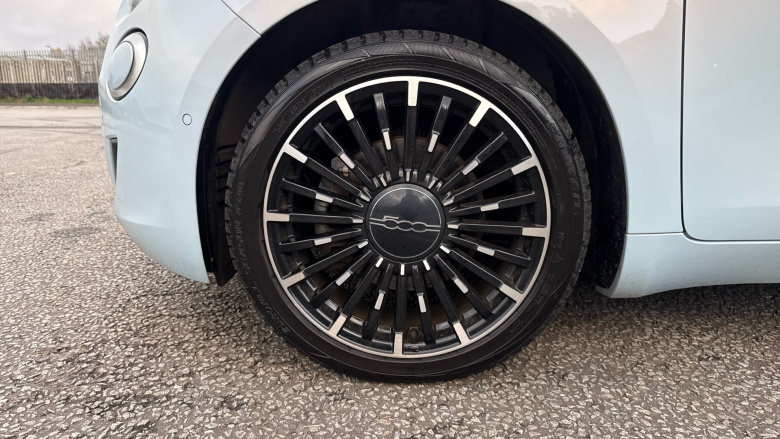 Fiat 500 87kW La Prima 42kWh 3dr Auto Electric Hatchback